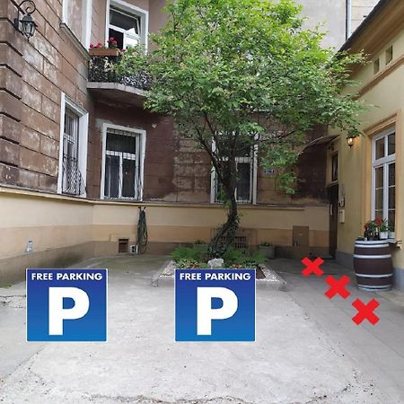 Red Kurka Apartments Cracovie Extérieur photo